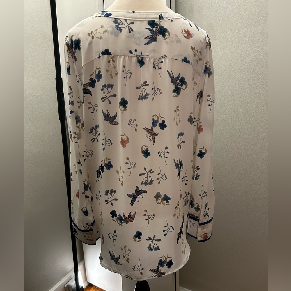 Ann Taylor LOFT Size Medium Sheer Floral Spring Colorful Blouse - Picture 4 of 8